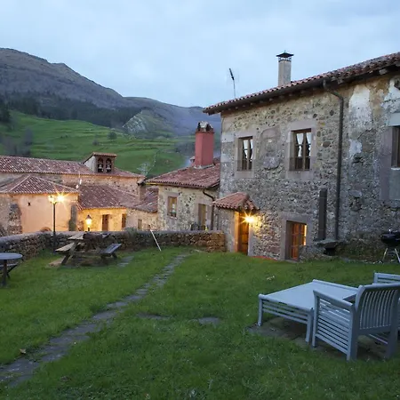 La Infinita Rural Boutique 3* Carmona (Cantabria)