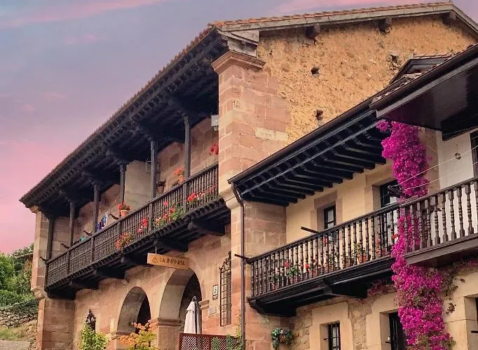 La Infinita Rural Boutique Hotel Carmona (Cantabria)